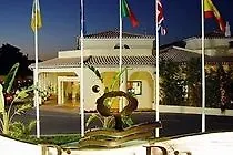 Pinus Ria Hotel