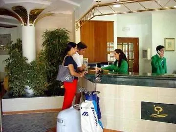 Hotel Pinus Ria Almancil